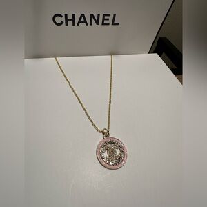 Chanel charm w/unbranded chain